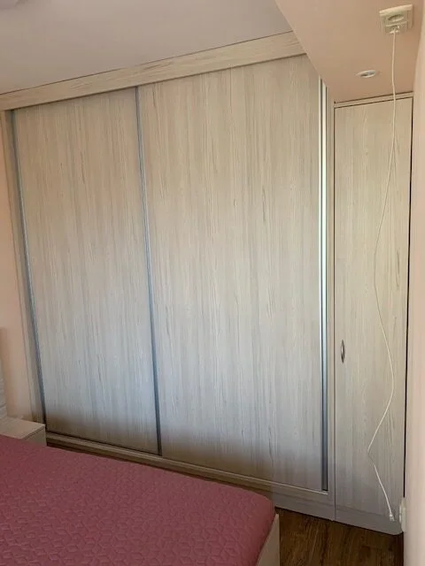 Гардероби по поръчка